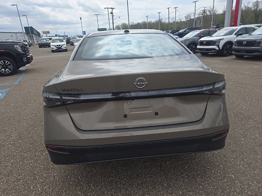 New 2026 Nissan Sentra SV w/ SV Convenience Package FWD image 6