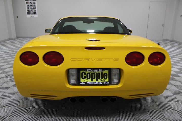 Used 2002 Chevrolet Corvette Z06 w/ Memory Pkg RWD image 8