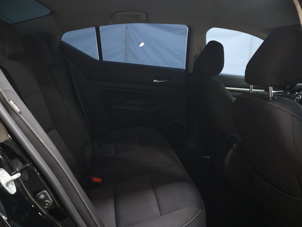 Used 2022 Nissan Altima 2.5 SV FWD image 12