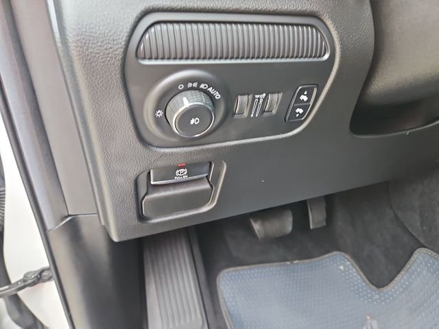 Used 2022 Jeep Wagoneer Series I w/ Premium Group I AWD/4WD image 18