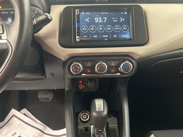 Used 2021 Nissan Versa SV image 18