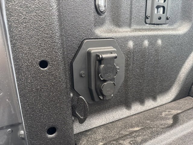 New 2026 Ford F350 4x4 Crew Cab Super Duty image 13