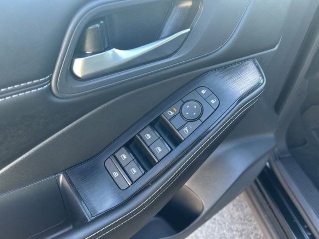 Used 2023 Nissan Rogue SV w/ SV Premium B Package AWD/4WD image 13