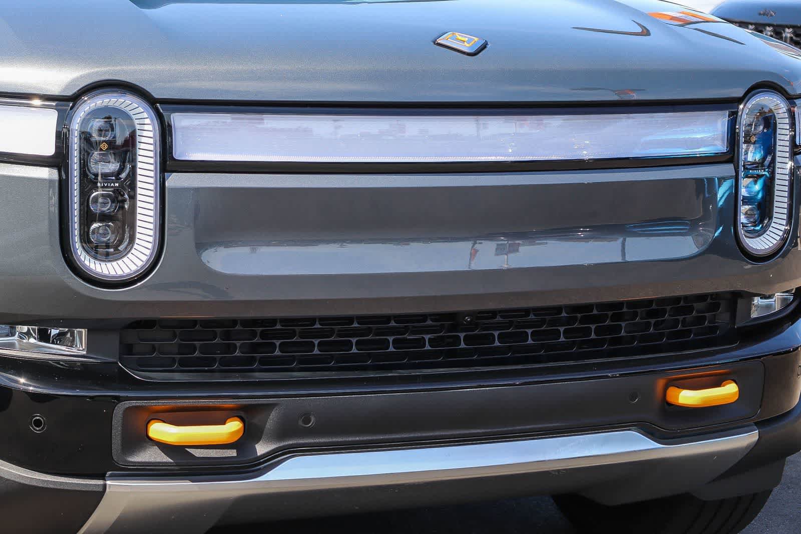 Used 2023 Rivian R1S Launch Edition AWD/4WD image 9