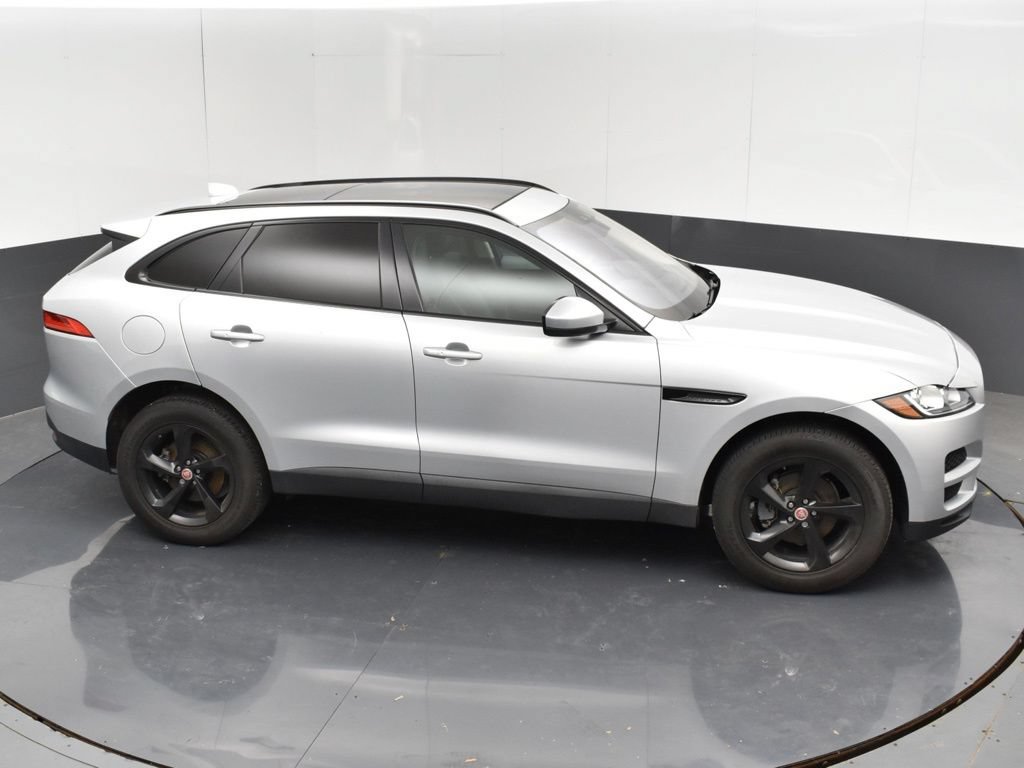 Used 2019 Jaguar F-PACE Premium AWD/4WD image 30