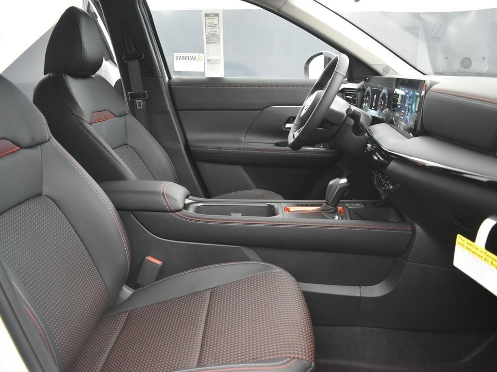 New 2026 Nissan Kicks SR w/ Cold Weather Package AWD/4WD image 23