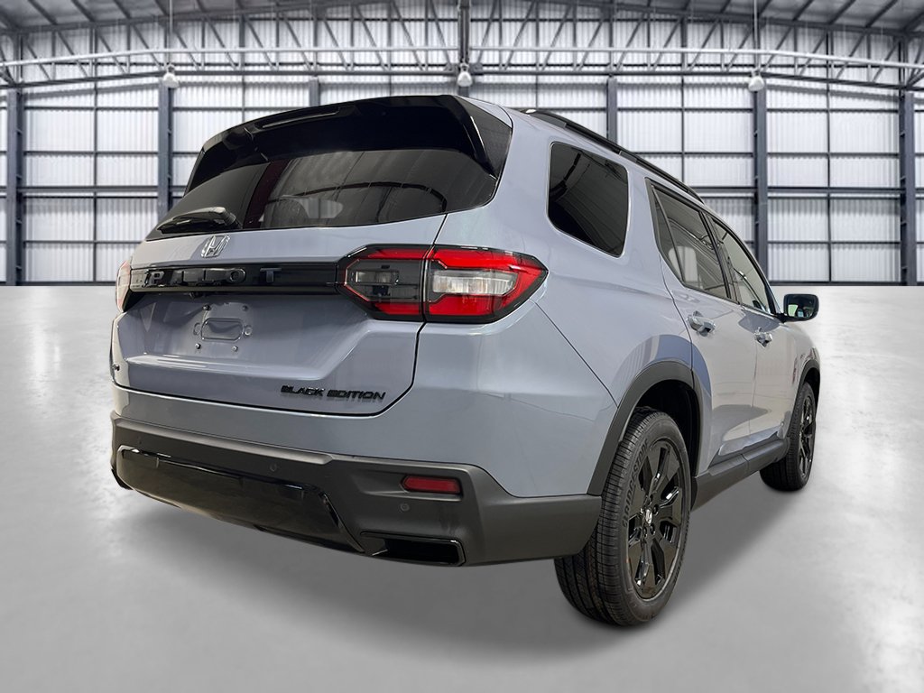 New 2026 Honda Pilot Black Edition image 5