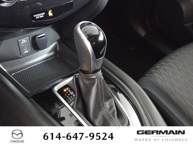 Used 2017 Nissan Rogue S w/ S Appearance Package AWD/4WD image 26