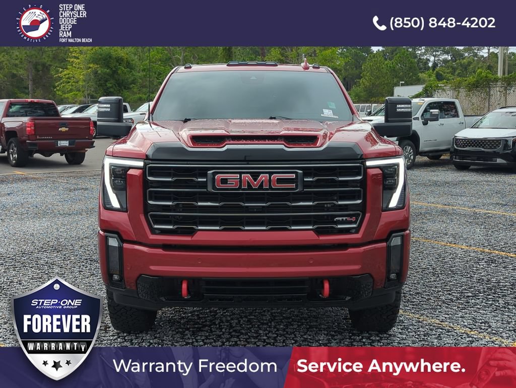 Used 2024 GMC Sierra 2500 AT4 w/ Technology Package AWD/4WD image 9
