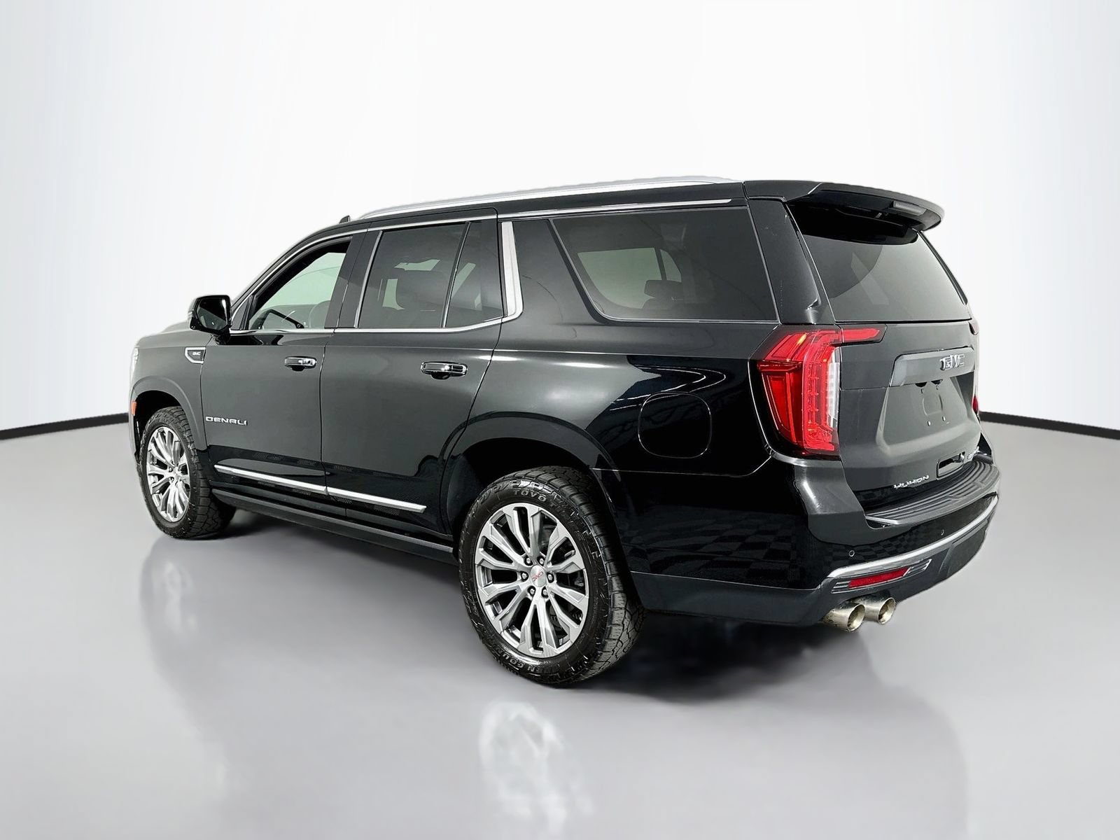Used 2023 GMC Yukon Denali w/ Max Trailering Package AWD/4WD image 6