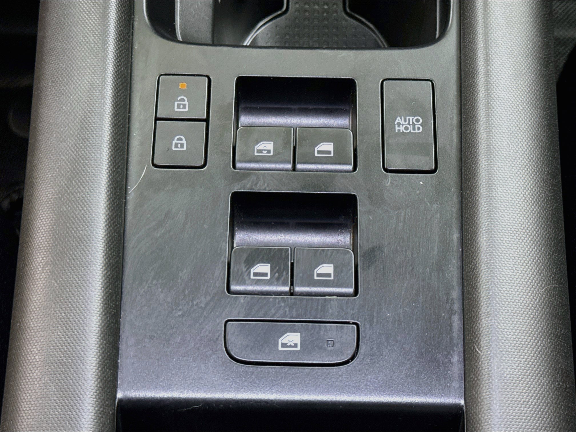 Used 2024 Hyundai Ioniq 6 SE RWD image 26
