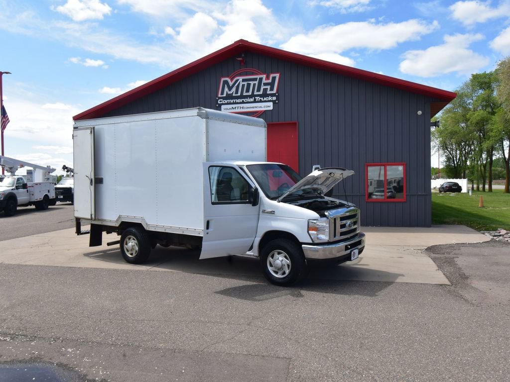 Used 2019 Ford E-350 and Econoline 350 Super Duty w/ Power Windows & Locks Group RWD image 14