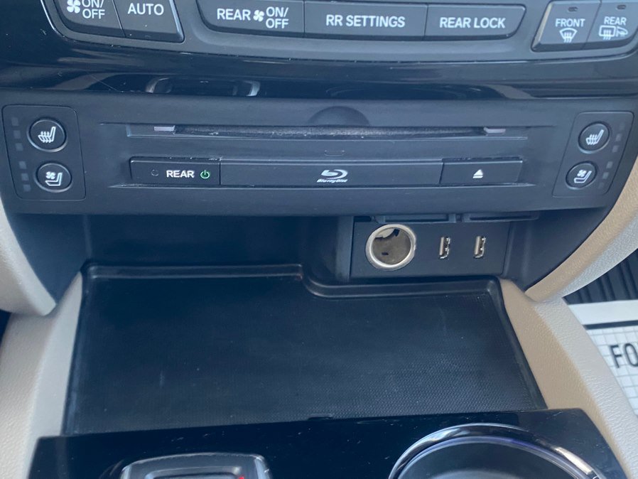 Used 2017 Honda Pilot Elite image 22