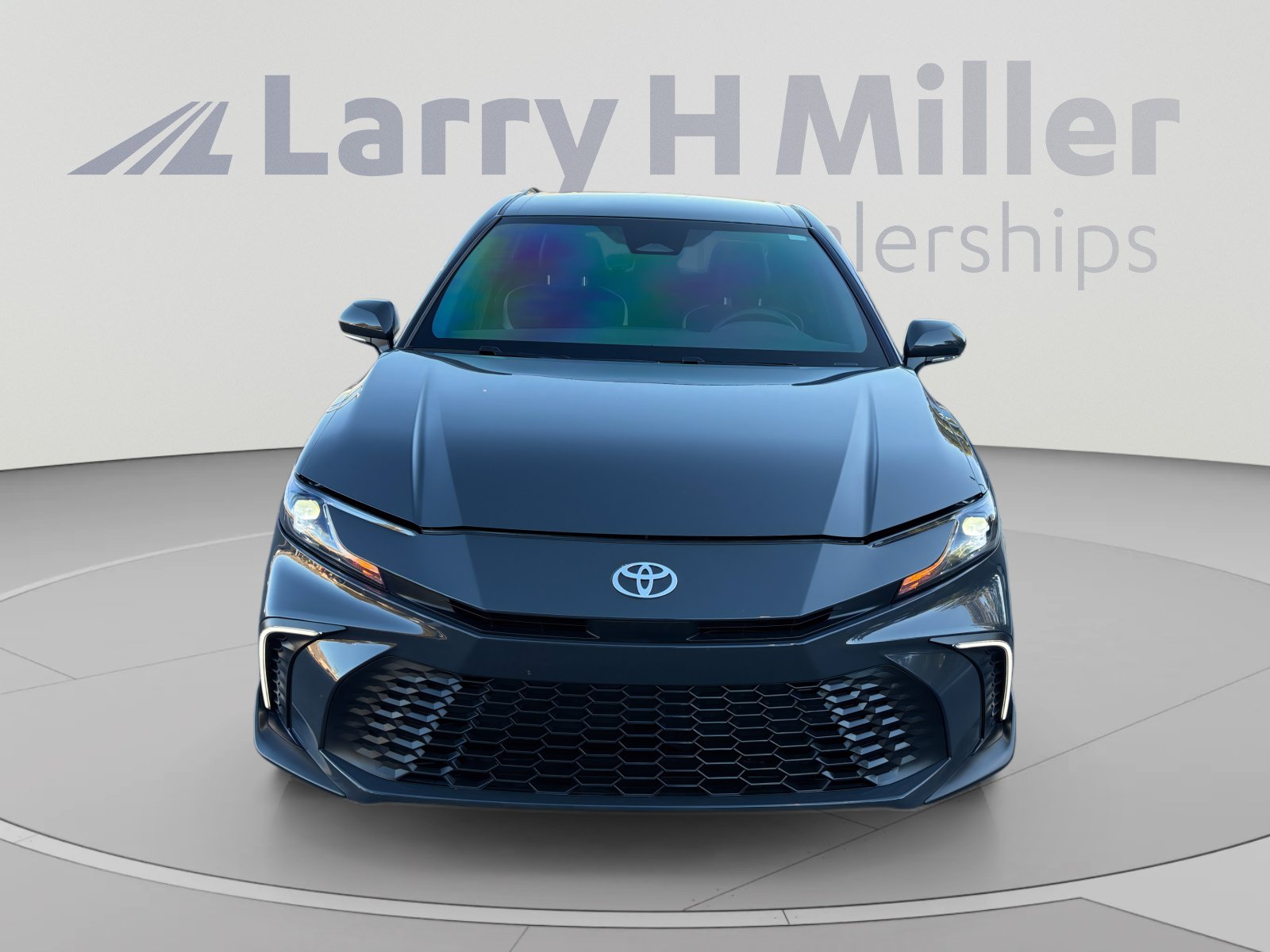 Used 2026 Toyota Camry SE w/ Convenience Package FWD image 8