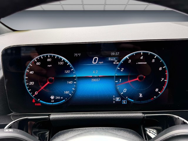 Certified 2023 Mercedes-Benz GLA 250 4MATIC image 23