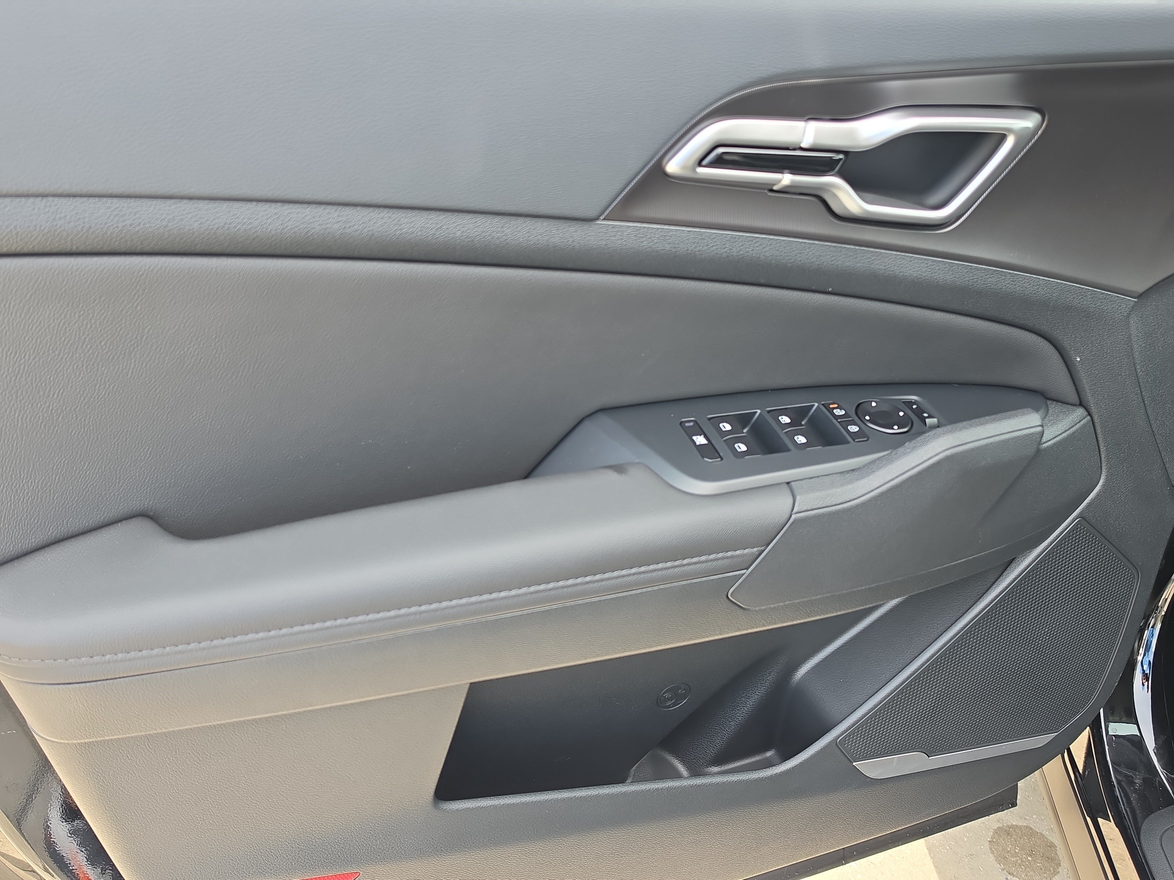 New 2027 Kia Sportage EX FWD image 18
