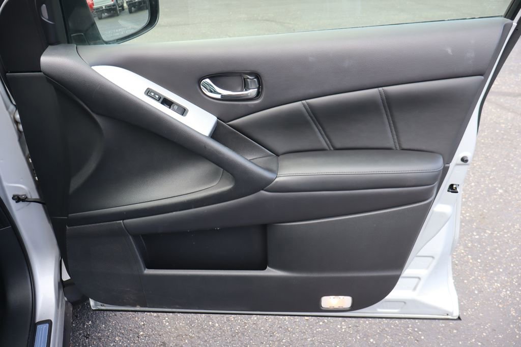 Used 2014 Nissan Murano SL w/ Navigation Package image 32