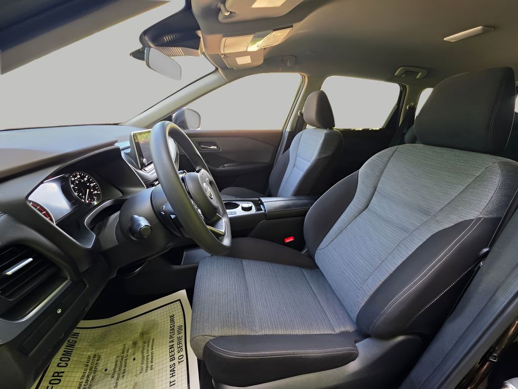 Used 2023 Nissan Rogue SV AWD/4WD image 16