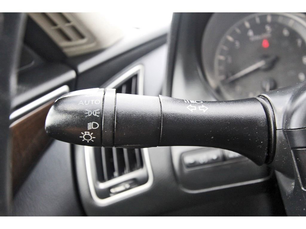 Used 2019 INFINITI Q50 Luxe image 11