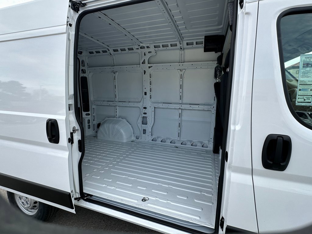 New 2026 RAM ProMaster 2500 image 16