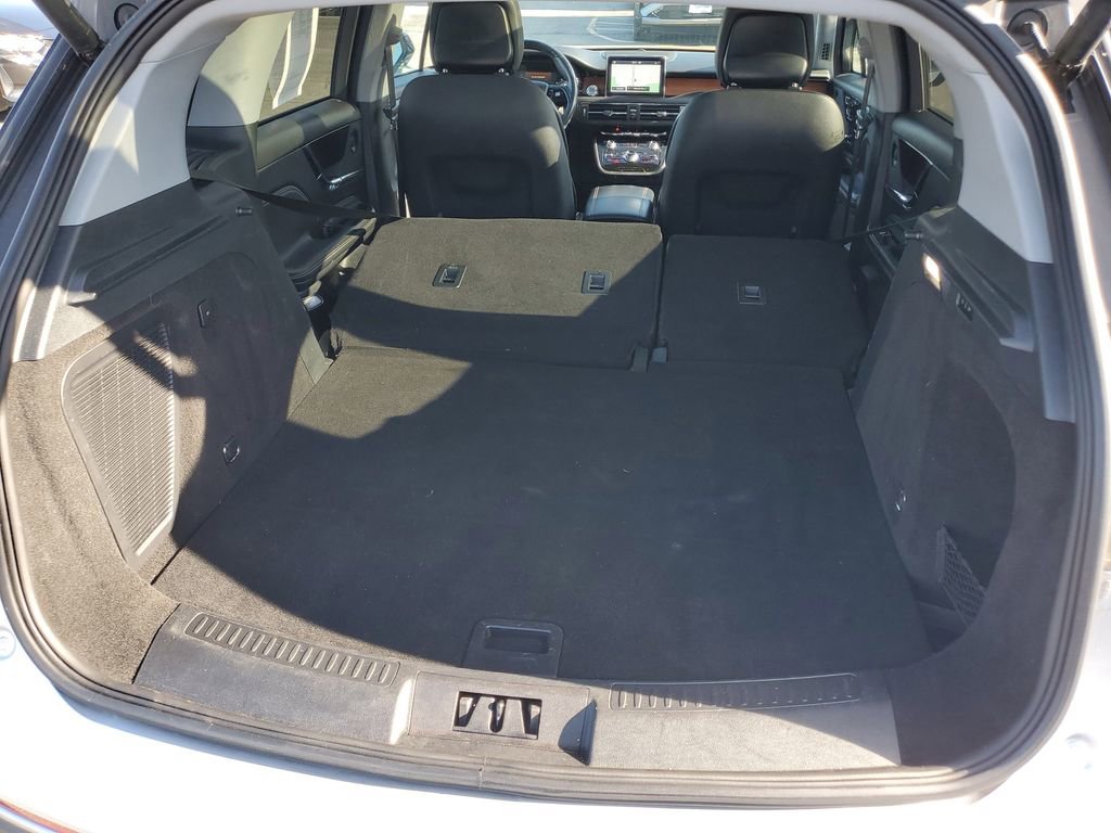 Used 2020 Lincoln Corsair Reserve w/ Equipment Group 201A image 27