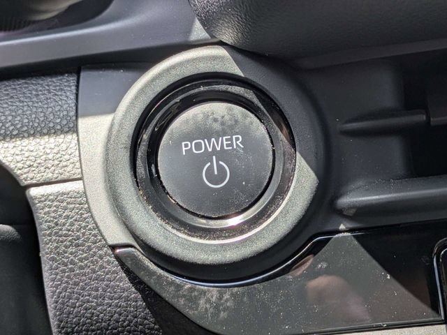 Used 2023 Toyota Crown AWD/4WD image 27