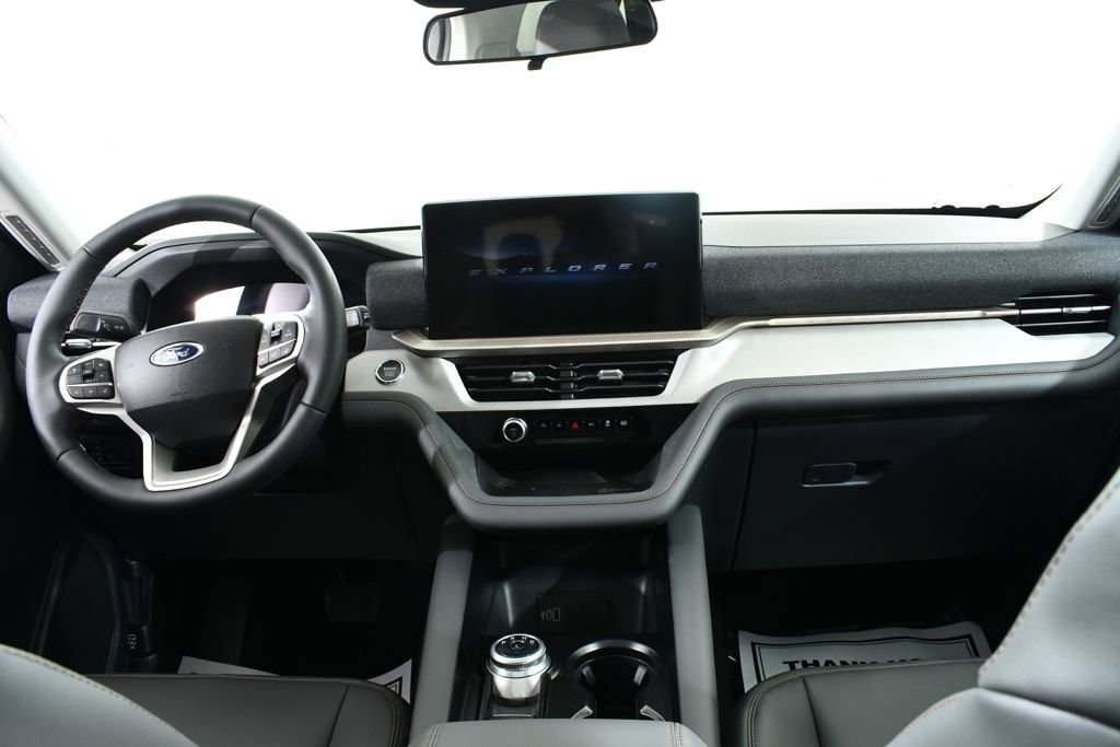 New 2026 Ford Explorer Active w/ Active Comfort Package AWD/4WD image 7