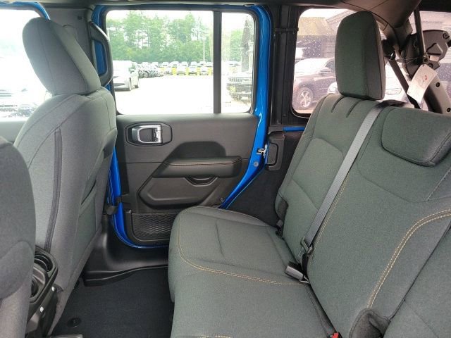 Used 2024 Jeep Wrangler Unlimited Sahara AWD/4WD image 22