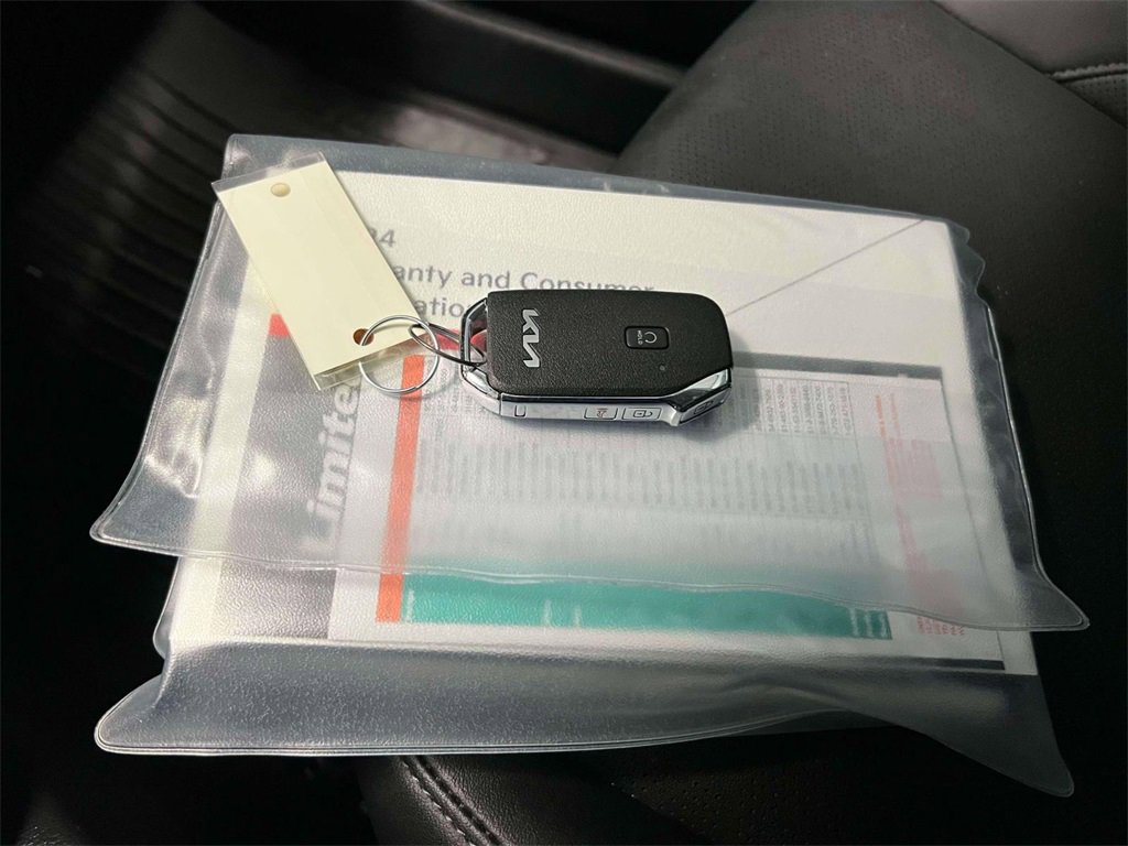 Used 2024 Kia Seltos SX image 35