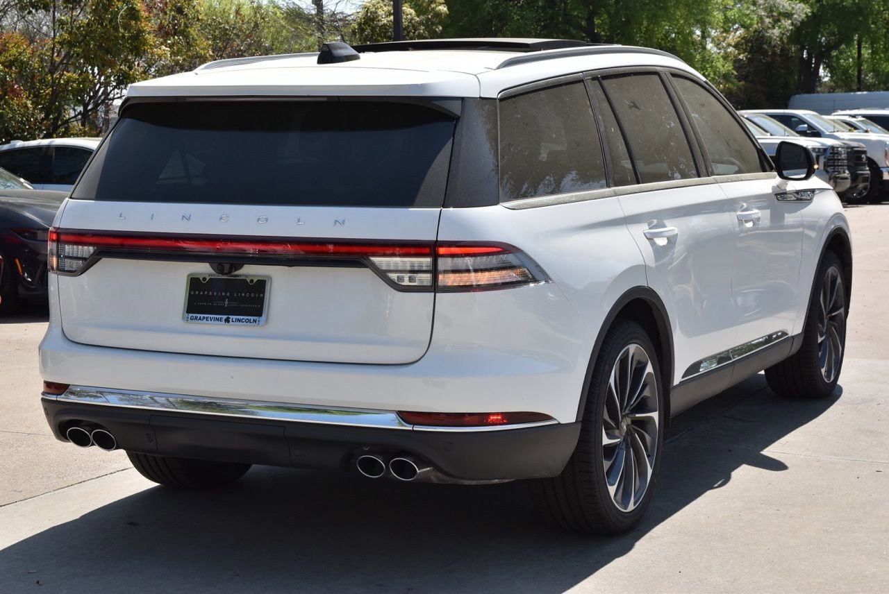 New 2026 Lincoln Aviator Reserve image 7
