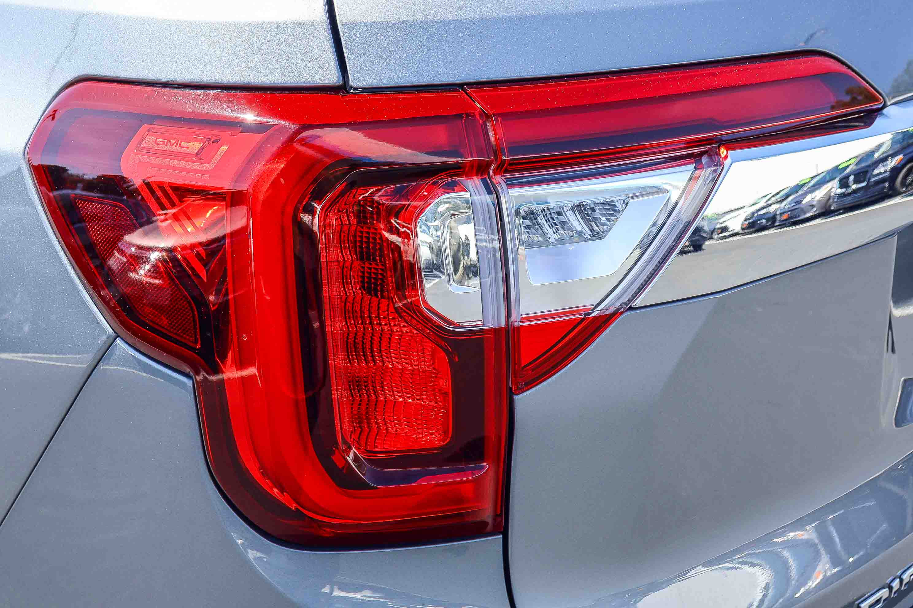 Used 2023 GMC Acadia Denali w/ Denali Ultimate Package image 26