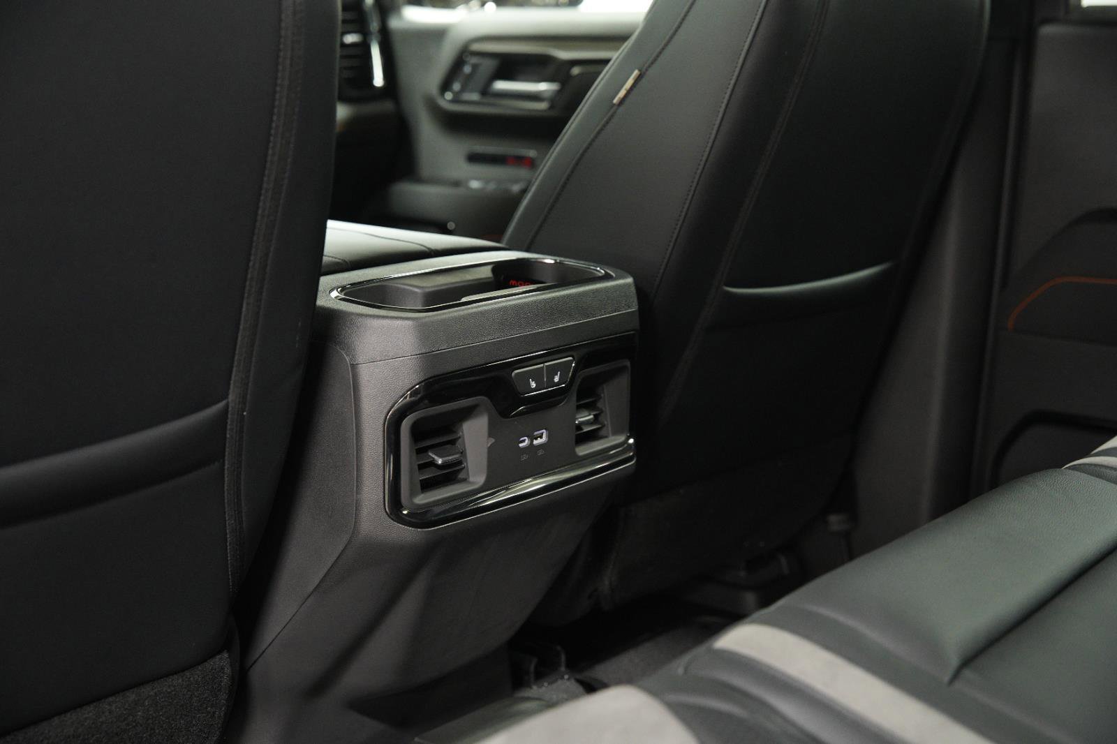 New 2026 GMC Sierra 1500 AT4 w/ AT4 Premium Package image 25