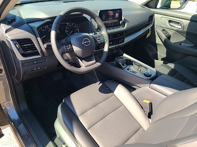 New 2026 Nissan Rogue Dark Armor AWD/4WD image 14