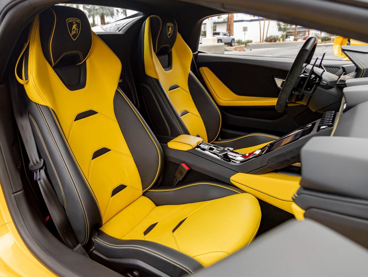 Used 2023 Lamborghini Huracan EVO image 23