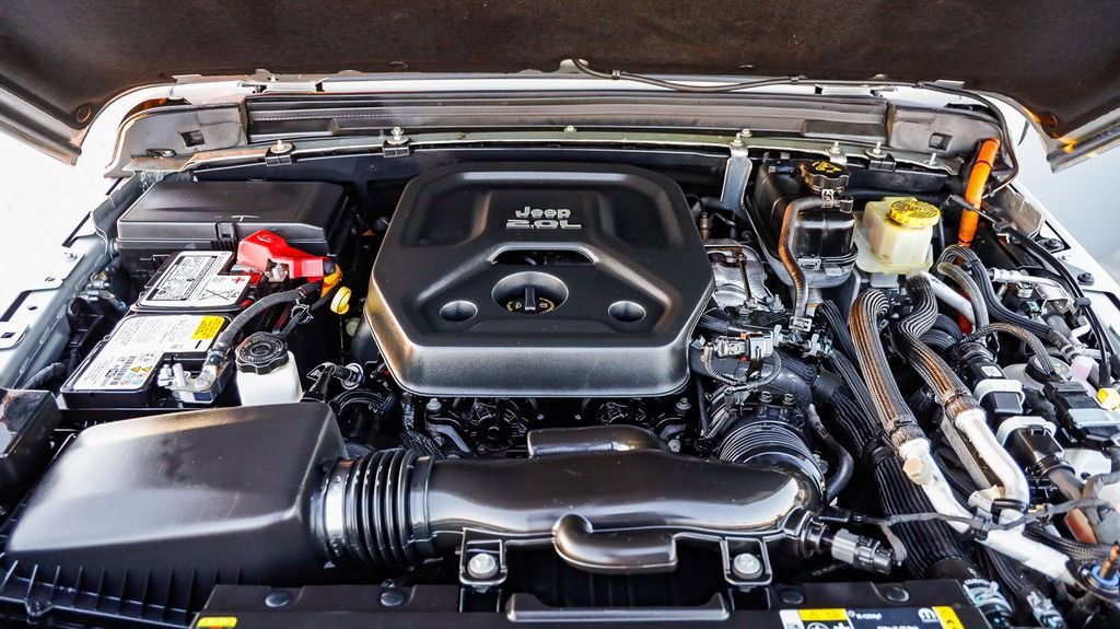 Used 2023 Jeep Wrangler Unlimited Sahara image 32