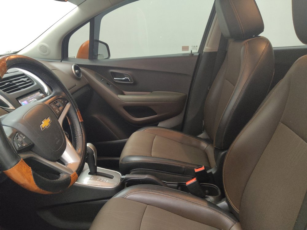 Used 2015 Chevrolet Trax LT w/ LT Plus Package FWD image 17