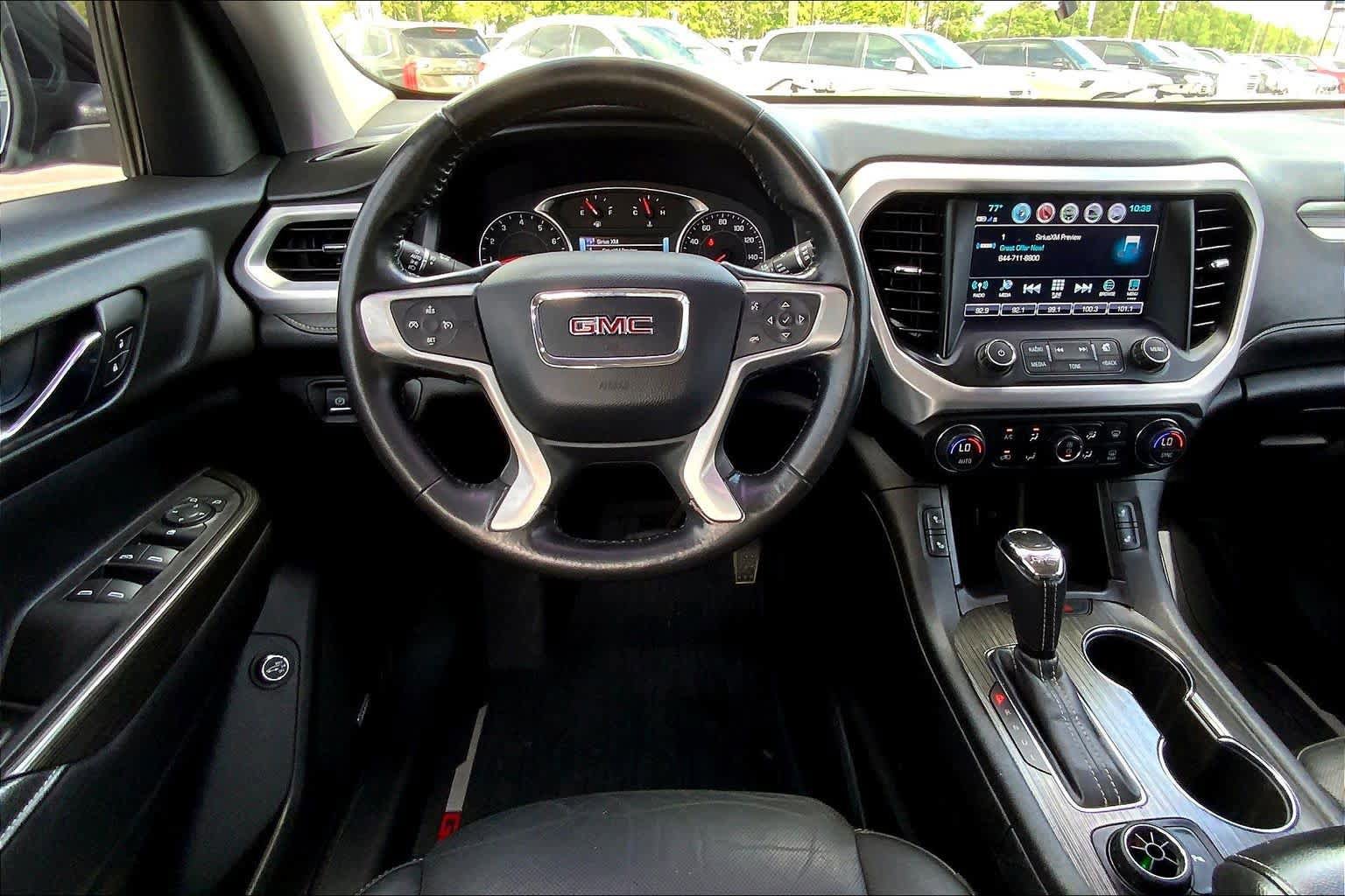 Used 2019 GMC Acadia SLT w/ Black Edition image 6