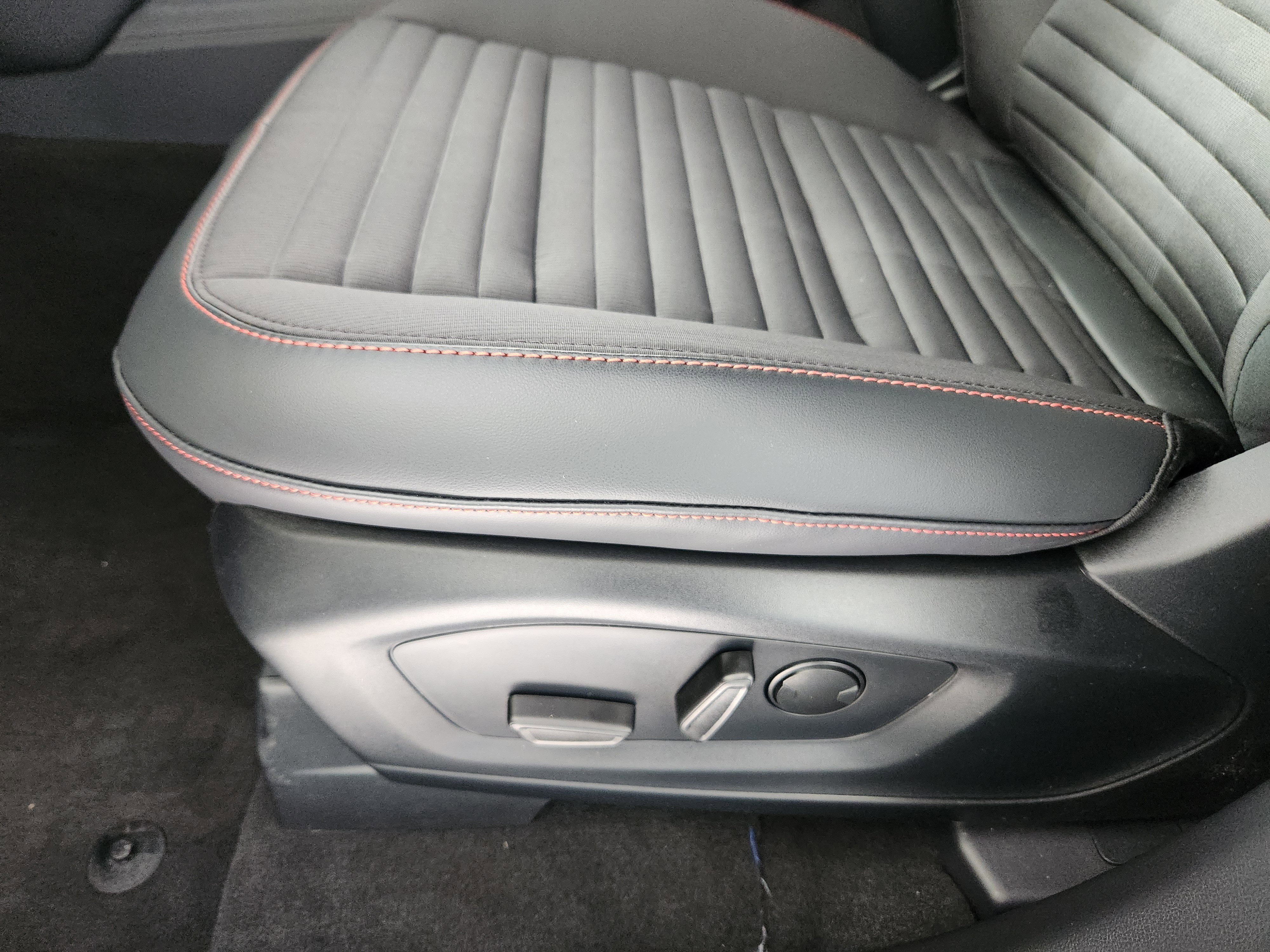 New 2026 Ford Explorer ST-Line image 13