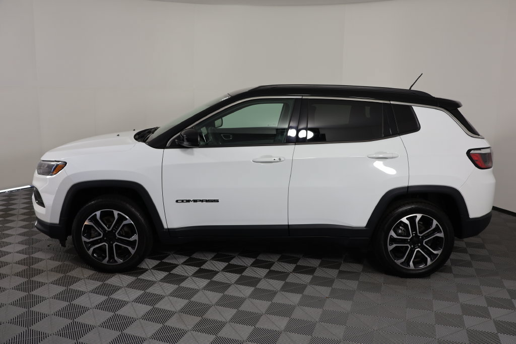 Used 2024 Jeep Compass Limited AWD/4WD image 5