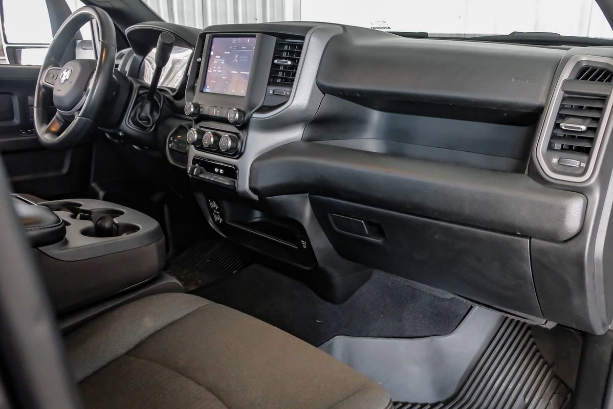 Used 2024 RAM 3500 Tradesman w/ Chrome Appearance Group AWD/4WD image 15