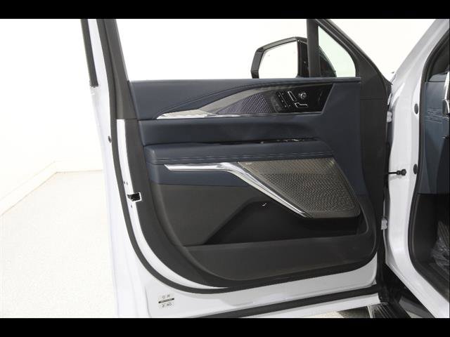 New 2026 Cadillac Escalade IQ Sport 2 w/ LPO, Floor Liner Package AWD/4WD image 4