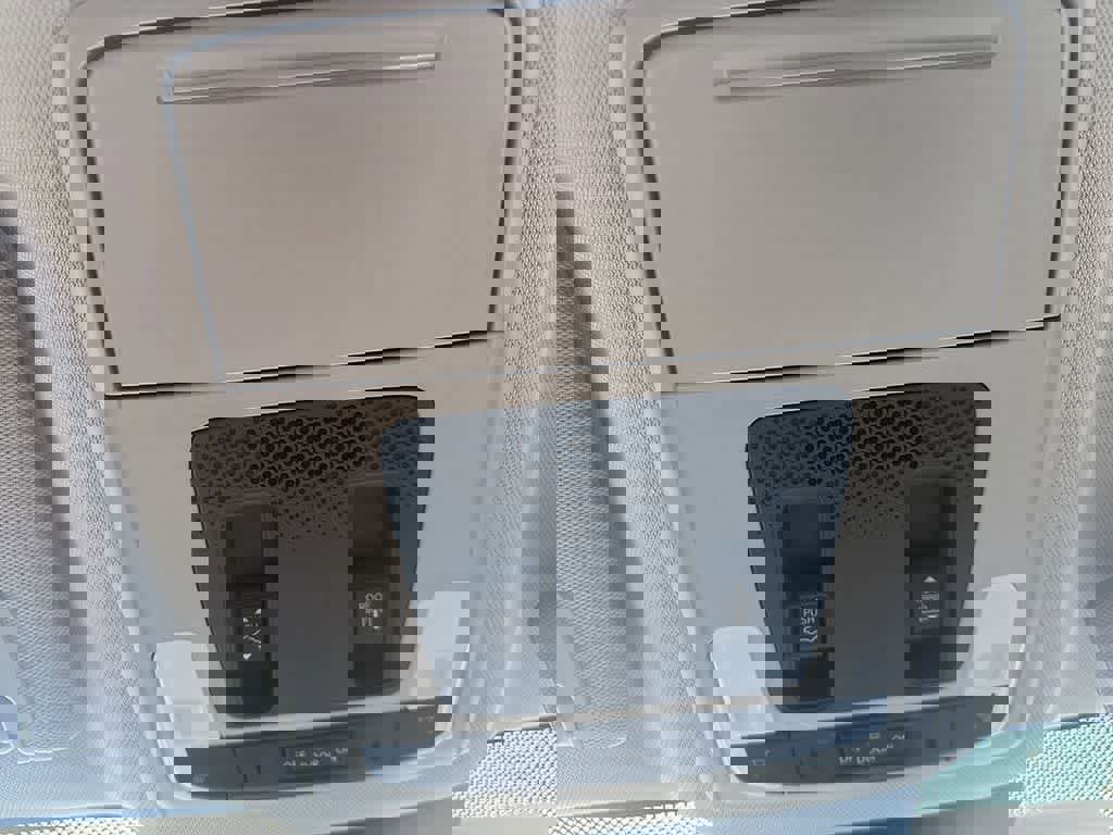 Used 2023 Honda Pilot Touring image 21