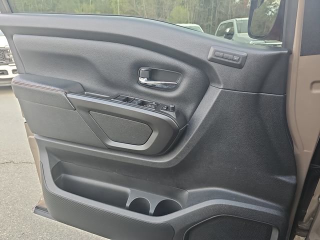 Used 2021 Nissan Titan PRO-4X w/ Pro-4x Convenience Package image 26