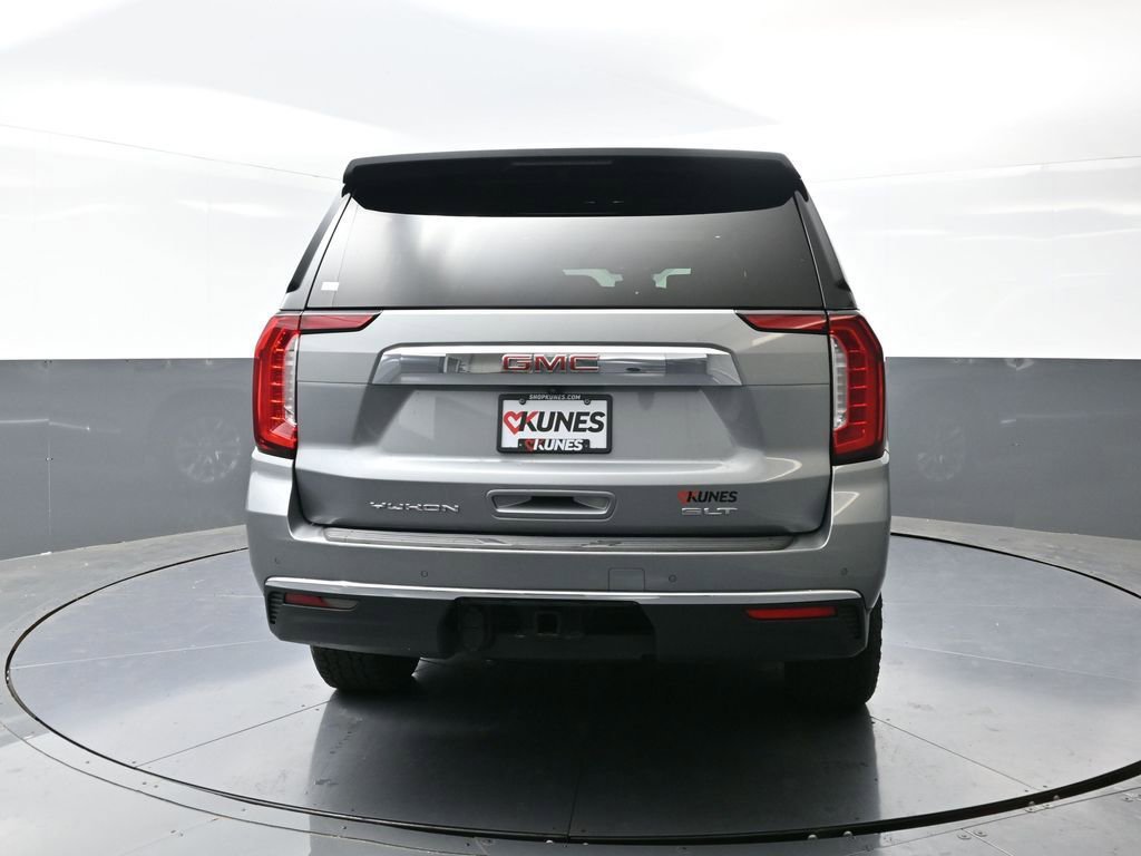 Used 2023 GMC Yukon XL SLT image 13