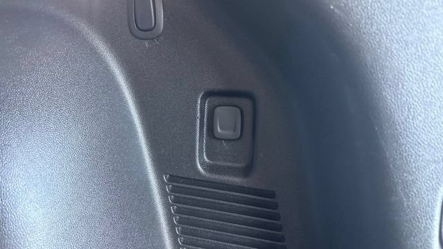 Used 2025 Chevrolet Blazer LT AWD/4WD image 5