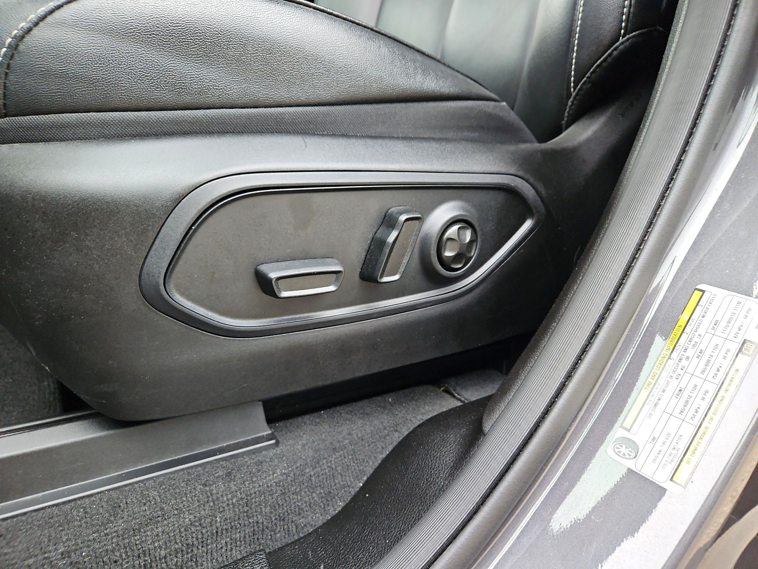 Used 2023 Jeep Grand Cherokee Limited RWD image 23