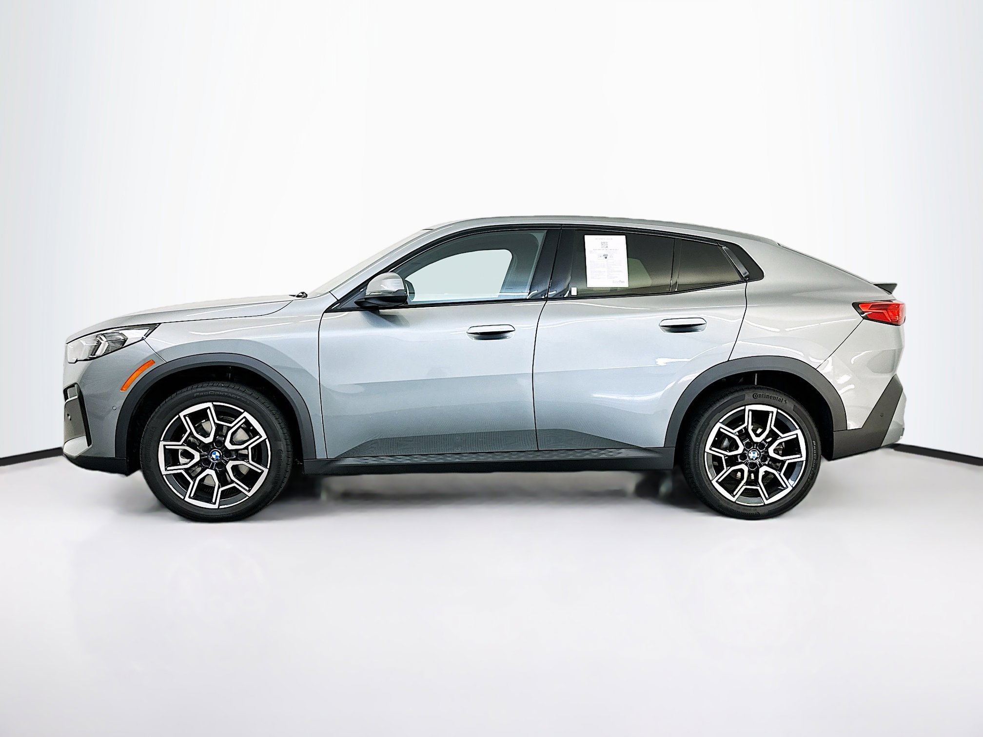 Used 2025 BMW X2 xDrive28i image 4