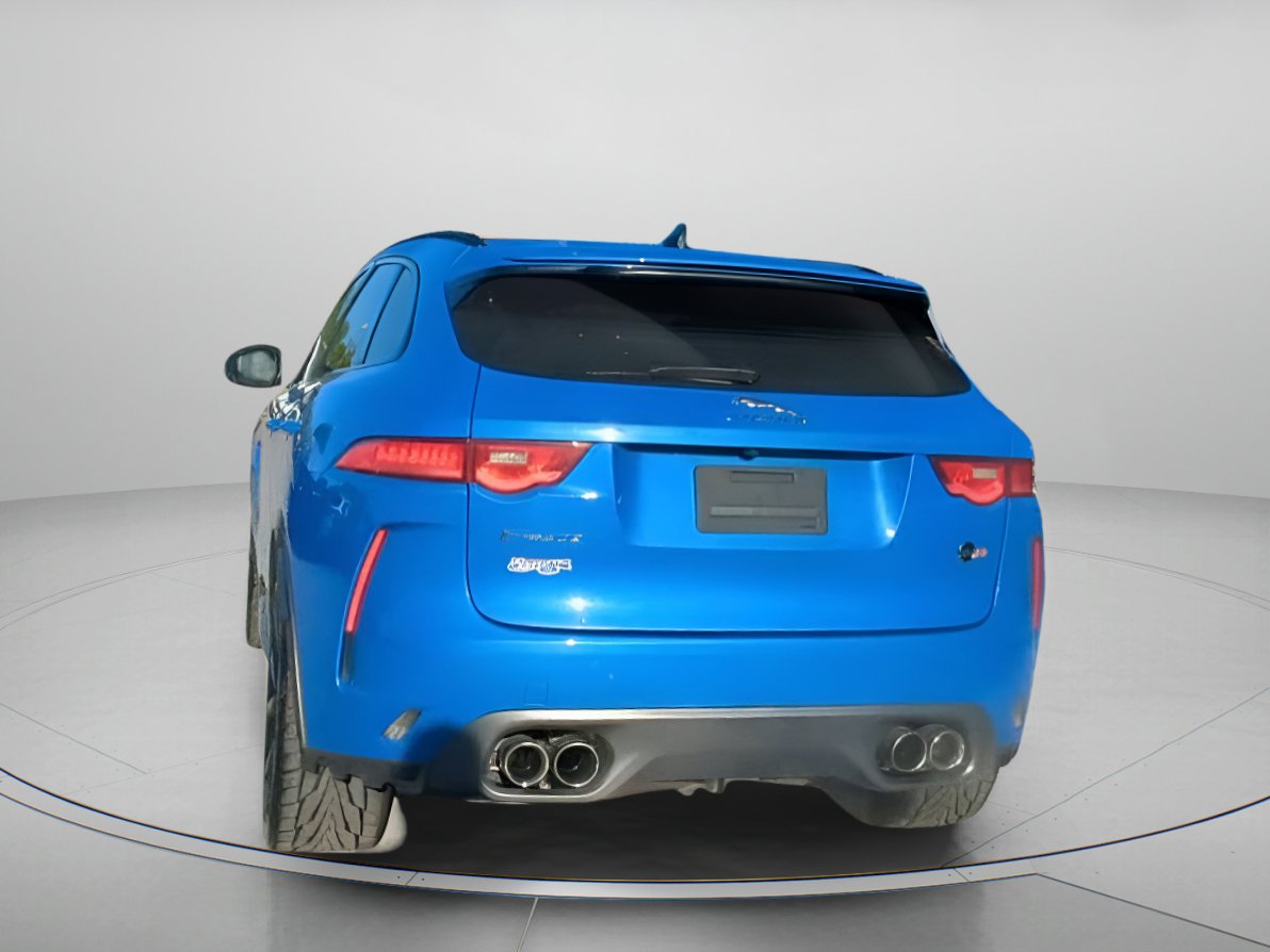Used 2020 Jaguar F-PACE SVR image 22