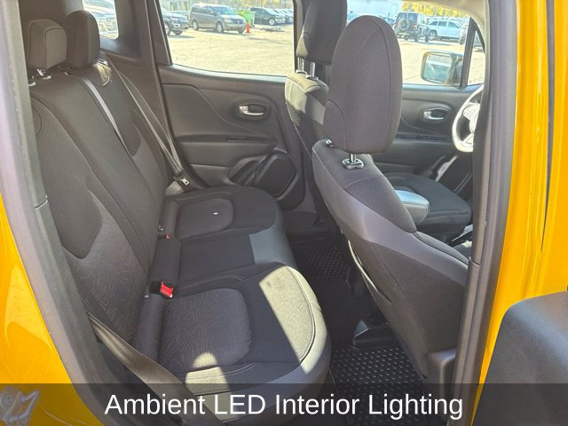 Used 2023 Jeep Renegade Latitude AWD/4WD image 21