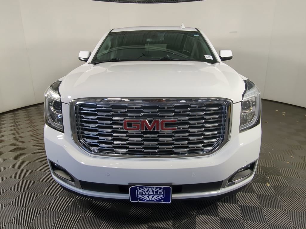 Used 2020 GMC Yukon XL SLT image 3